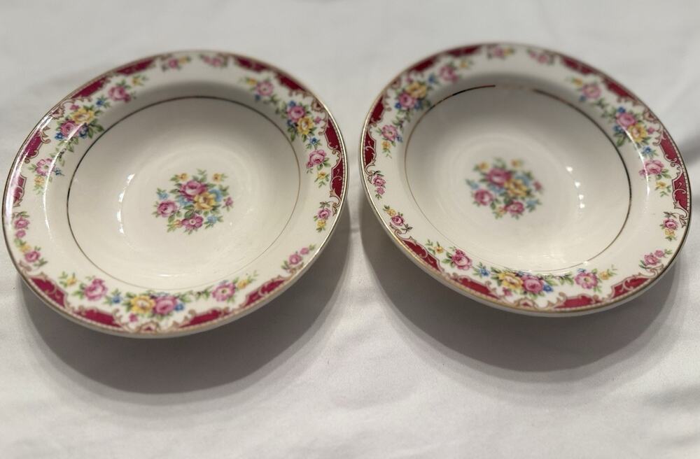 Edwin M. Knowles China fruit Bowls Floral Pattern Set of 2 Art Pottery 5 1/2 in